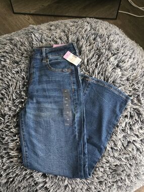 Evsie Size 11 Girls Classic Blue Denim Jeans NWT